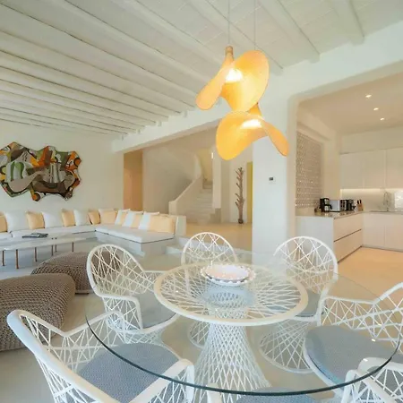 Villa Bright New 6-bed With Pool, Gym, Sea Views