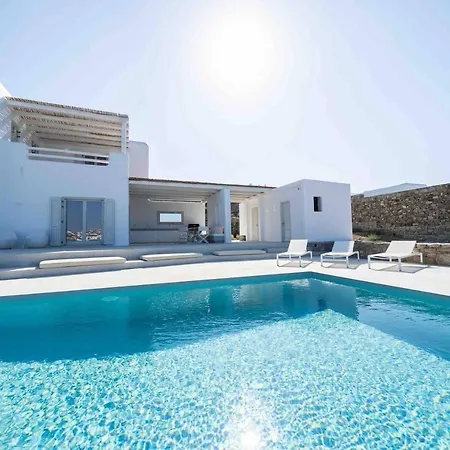 Villa Bright New 6-bed With Pool, Gym, Sea Views Mykonos Town